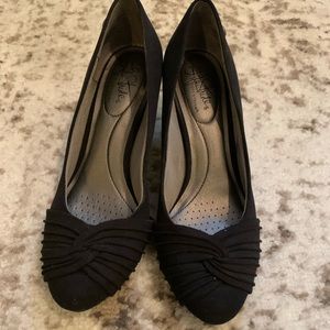 Life Stride Women’s 8 Kitten heel